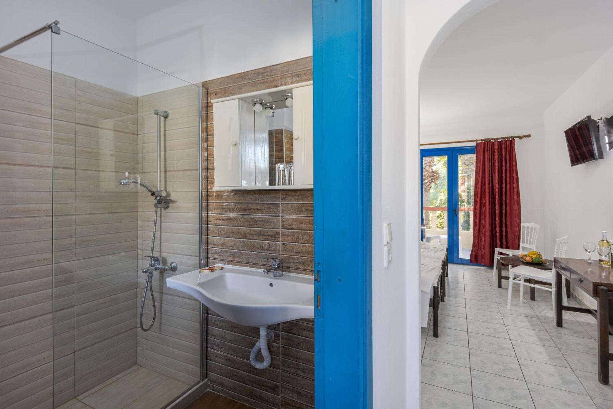 Palm Bay By Estia Hotel ซิสซี ภายนอก รูปภาพ
