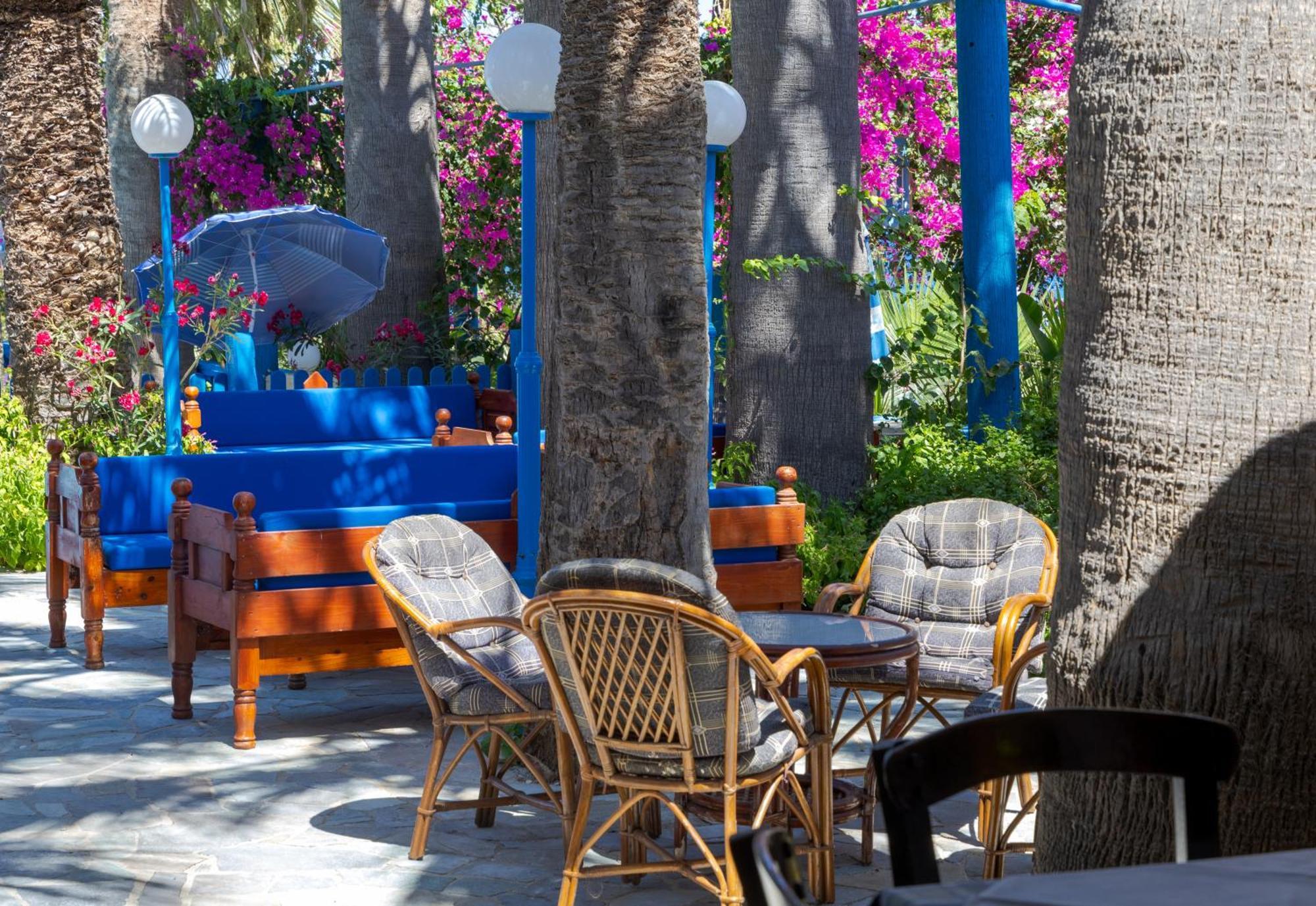 Palm Bay By Estia Hotel ซิสซี ภายนอก รูปภาพ