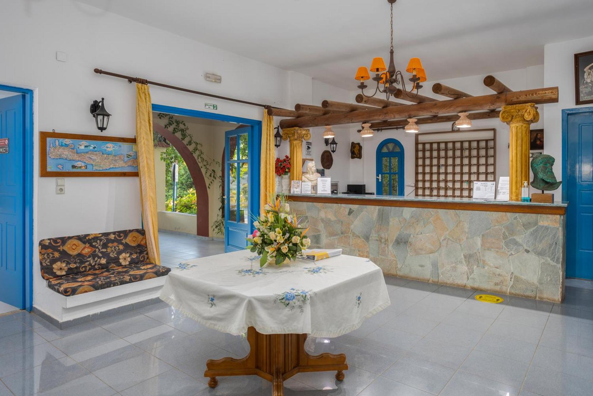 Palm Bay By Estia Hotel ซิสซี ภายนอก รูปภาพ